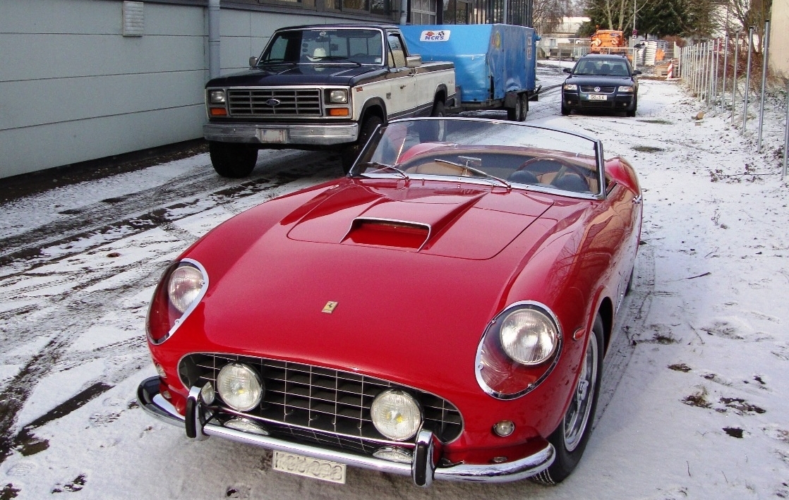 Oldtimer Transport California Spyder