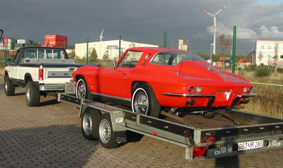 Oldtimer Transport 64er Sting Ray Coup