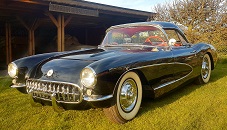 57 Corvette onyx black/red vinyl